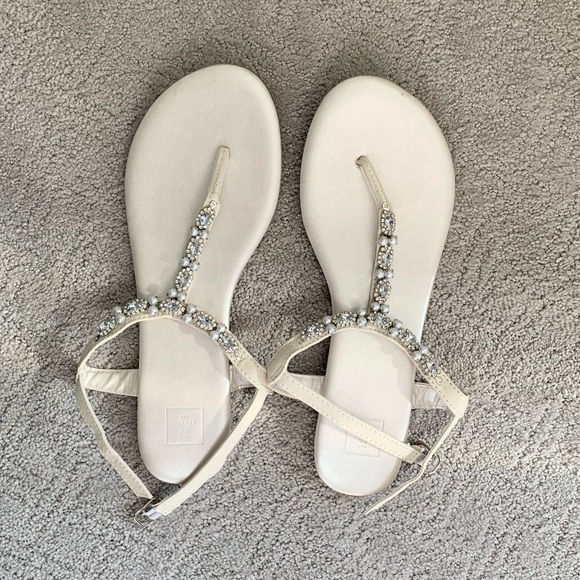 New Bridal Sandals - Picture 1 of 3